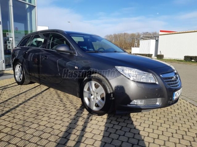 OPEL INSIGNIA Sports Tourer 2.0 CDTI Edition 130 LE TÖRÉSMENTES GYÁRI FÉNY ! VÉGIG VEZ. SZKÖNYV !