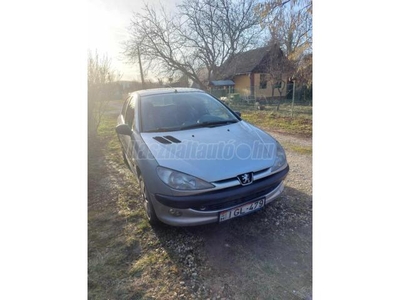 PEUGEOT 206 1.4 Husky