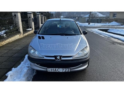 PEUGEOT 206 1.4 Presence Friss műszaki!!