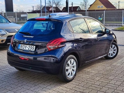 PEUGEOT 208 1.5 BlueHDi Active 60000 Km Magyar leinformálható. 4-5 literes fogyasztás