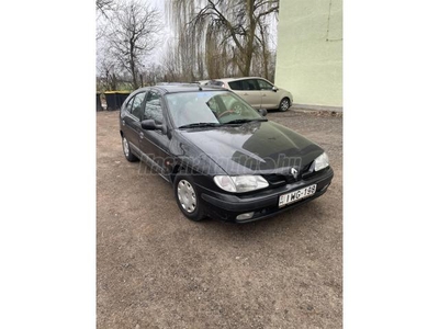 RENAULT MEGANE 1.6 RT