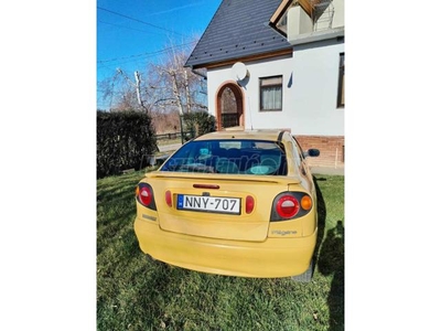 RENAULT MEGANE Coupe 1.6e RN