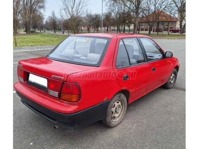 SUZUKI SWIFT Sedan 1.3 GLX