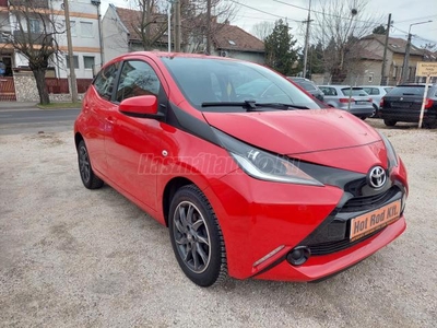 TOYOTA AYGO 1.0 x+comfort plus KLÍMA TEMPOMAT TOLATÓ KAMERA KÖNNYŰFÉM KEREKEK