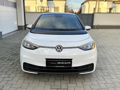 VOLKSWAGEN ID.3 45kWh Pure Performance LED/Navi/Radar/19Alu/Friss szervíz!!!