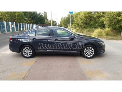 VOLKSWAGEN PASSAT 2.0 TDI BMT Highline Magyar első tulajtól. Sérülésmentes !