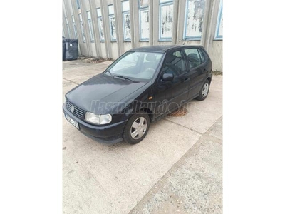 VOLKSWAGEN POLO 1.6 75 Comfort Servo