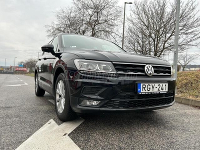 VOLKSWAGEN TIGUAN 2.0 TDI BMT SCR Comfortline DSG Mo-i / Vezett szervízkönyv / 72e km / Kormányváltó / Sávtartó / Adaptív tempomat