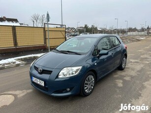 Toyota Auris 2.0 D-4D Sol