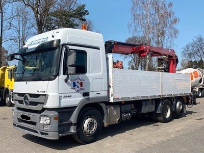 MERCEDES-BENZ ACTROS 2544 Darus platós HMF 2000L