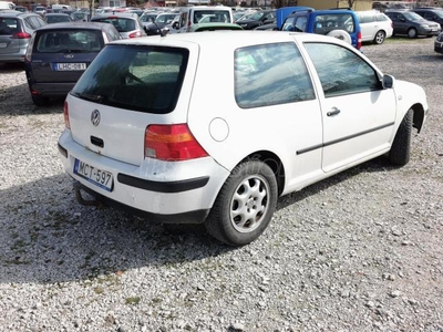 VOLKSWAGEN GOLF IV 1.4 Euro Trendline Vonóhorog