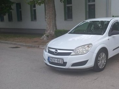 Opel Astra H Caravan 1.9 CDTI Elegance (Automata)