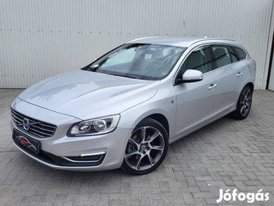 Volvo V60 2.0 D [D2] Ocean Race Navi.PDC.LED.Bé...