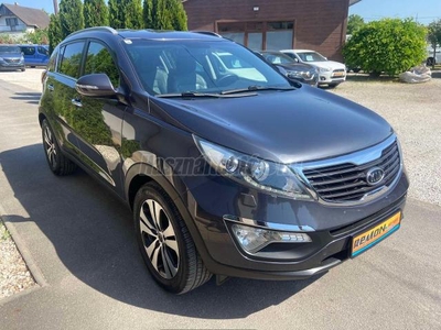 KIA SPORTAGE 1.7 CRDi EX Prémium S.MENTES V.SZ.KÖNYV TEMPOMAT LED XENON ÜLÉSFŰTÉS BŐR 120E KM