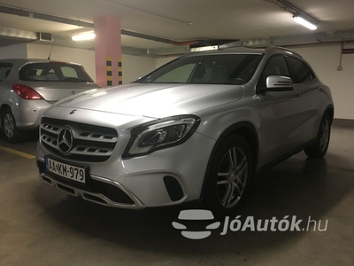 MERCEDES-BENZ GLA-osztály