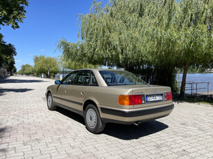 AUDI 100 2.0