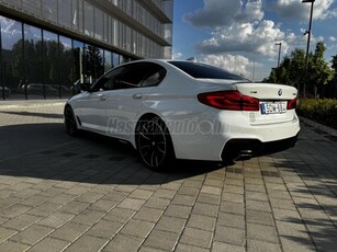 BMW 540i xDrive (Automata) M Performance / kék bőr belső / napfénytető / Harman Kardon / vezetett szervíz /