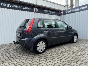 FORD FIESTA 1.3 Comfort Magyarországi.Rendszeresen karbantartott . Vonóhorog . Klíma