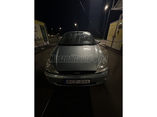 FORD FOCUS 1.6 Ghia