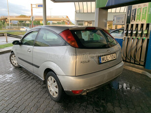 FORD FOCUS 1.6 Ghia