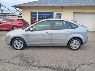 FORD FOCUS 1.6 Ghia Dupla Digit Klíma. Alufelni. Tempomat. 6 légzsák!