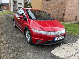 HONDA CIVIC 1.4 Entry VSA 2.TULAJTÓL.6 SEBESSÉGES.SZÉP ÁLLAPOT.VEZETETT SZERVÍZKÖNYV