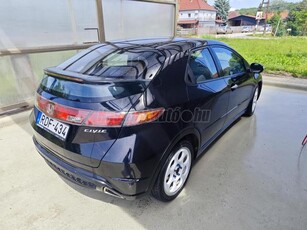 HONDA CIVIC 1.8 Sport