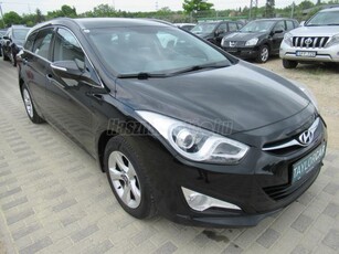 HYUNDAI I40 1.6 GDI Comfort / 182 EZER KM / SZERVIZKÖNYV / ALU / LED / TEMPOMAT /