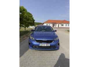 KIA CEE'D Ceed SW 1.5 T-GDI Gold