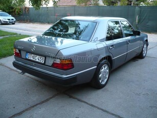 MERCEDES-BENZ 250 D Turbo OT. klíma.tetőablak