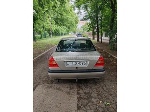 MERCEDES-BENZ C 180 Classic W202