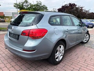 OPEL ASTRA J Sports Tourer 1.4 T Sport Tempomat! 120 Le!