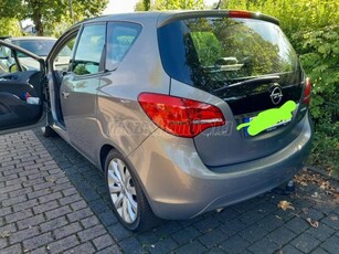 OPEL MERIVA B 1.4 T Cosmo