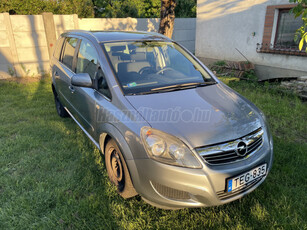 OPEL ZAFIRA B 1.6 Cosmo