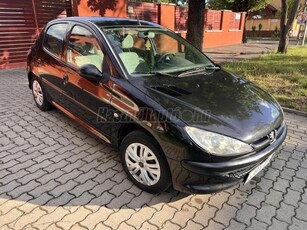 PEUGEOT 206 1.1 Presence Napi használatból!!