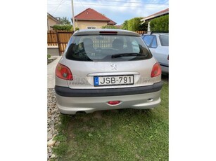 PEUGEOT 206 1.4 Riviera II.