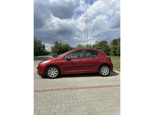 PEUGEOT 207 1.4 VTi Sporty