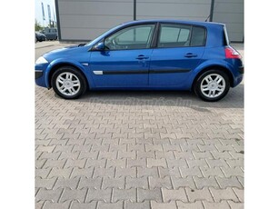 RENAULT MEGANE 1.4 Authentique Plus