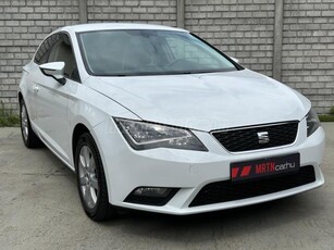 SEAT LEON 2.0 TDI 150 LE LED Lámpák Végig szervízkönyves