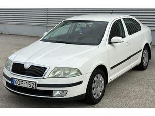 SKODA OCTAVIA 1.6 Ambiente Dual