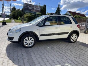 SUZUKI SX4 1.5 GLX CD AC KLÍMA ! VEZETETT SZERVIZKÖNYV !