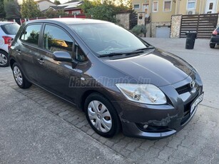 TOYOTA AURIS 1.4 D-4D Luna M.o-i.5 LITERES FOGYASZTÁS!NEM SZÉP.DE OLCSÓ!