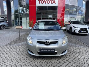 TOYOTA AURIS 1.4 Luna