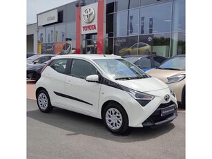 TOYOTA AYGO 1.0 x-play 13000 Km!!