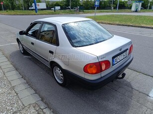 TOYOTA COROLLA Sedan 1.4