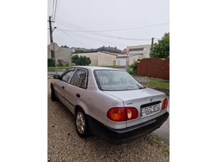 TOYOTA COROLLA Sedan 1.4 Harmony