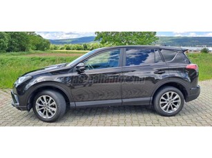 TOYOTA RAV 4 Rav4 2.0 D-4D Active Style 2WD