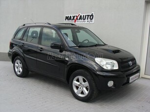 TOYOTA RAV 4 Rav4 2.0 D 4x4 Sol DIG.KLÍMA+GYÁRI ALUFELNI+TOLATÓRADAR!