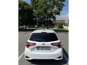 TOYOTA YARIS 1.0 VVT-i Live