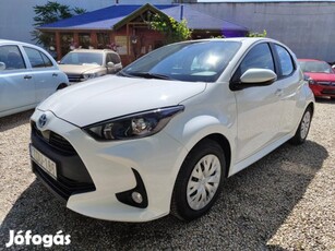 Toyota Yaris 1.5 Hybrid Comfort Style e-CVT 5 é...